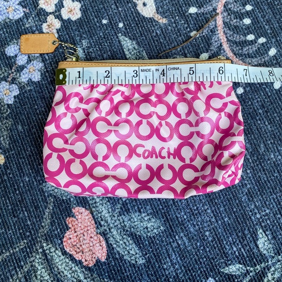 Authentic Barbie Pink Coach Wristlet With Leather Tag- Vintage Y2K - Picture 4 of 7